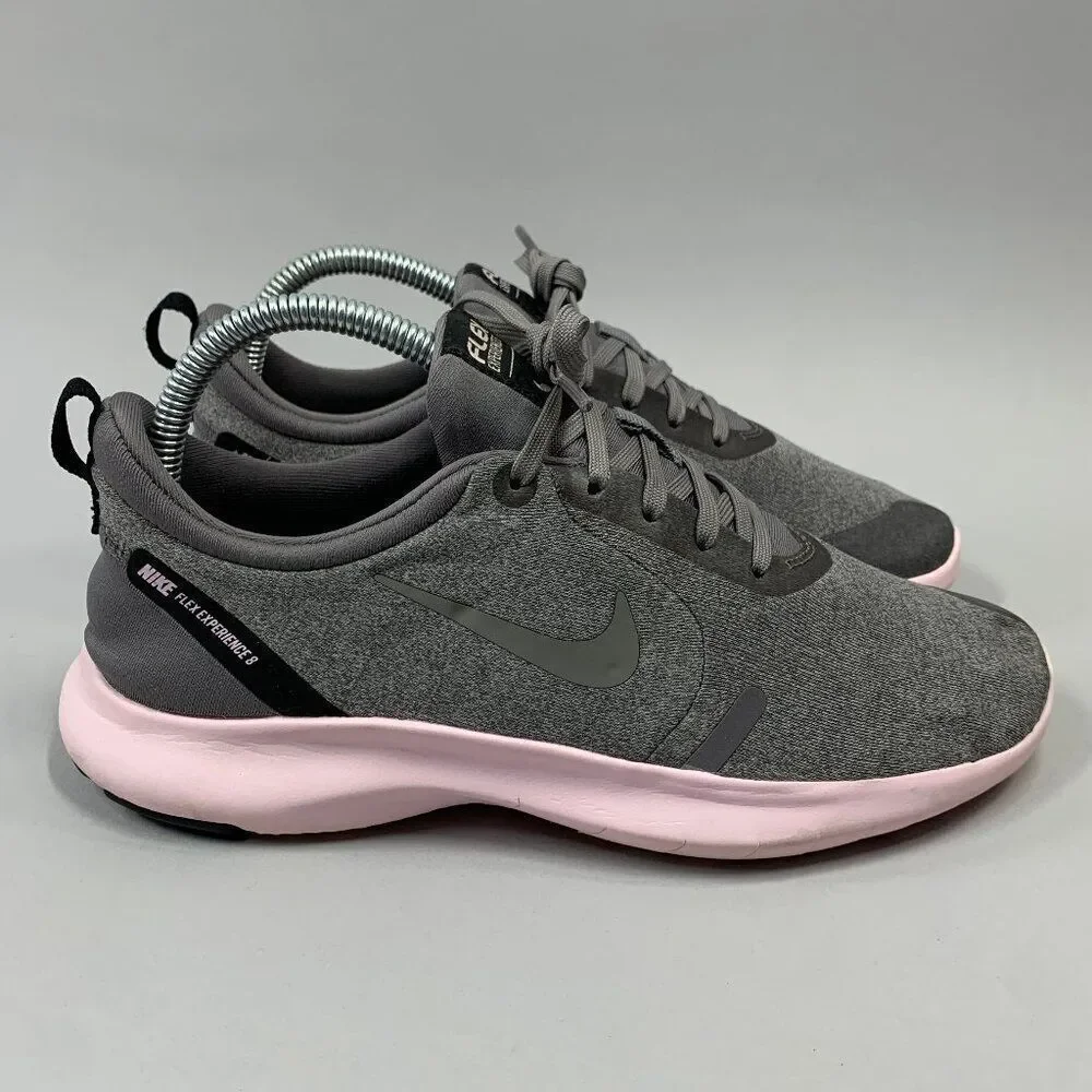 Nike Women's Size 7.5 Flex Experience 8 Running‎ Shoes